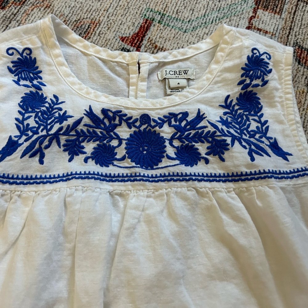 Embroidered tank - Picture 2 of 3